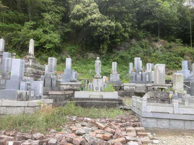 東阿保墓地（姫路市）のお墓