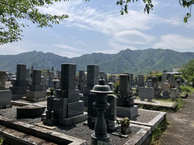 井野原霊苑（たつの市）のお墓