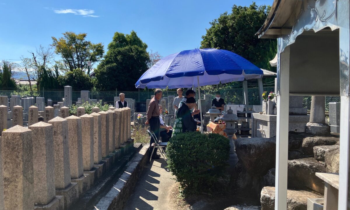 万願寺墓地(八尾市)供養塔のお手伝い 大阪石材
